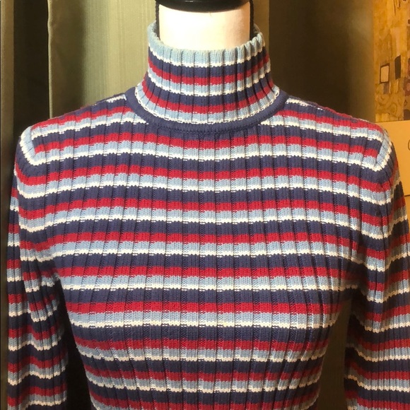 Tommy Hilfiger sweater - Picture 2 of 7